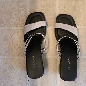 Unisa dress sandals for women. White used but in good shape